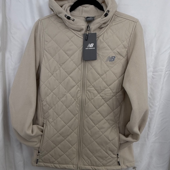 New Balance Jackets & Blazers - New Balance Sz Large Quilted Fleece Running Jacket Hooded Zip Side Pockets